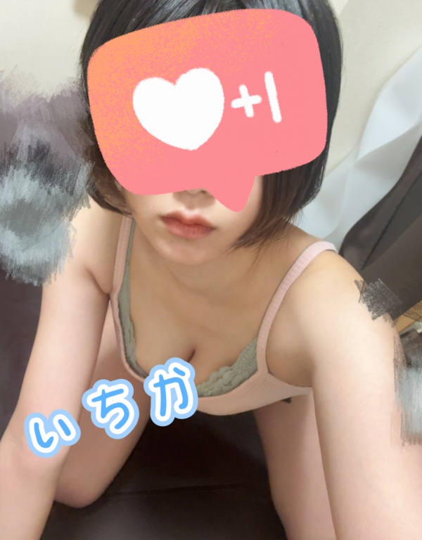 ニットの時期はまだなのかも